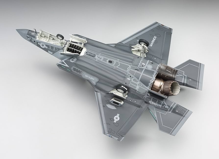 ハセガワ　1/72 F-35A USAF （完成品） F-35A ライトニング2 (プラモデル) - ホビーサーチ ミリタリープラモ